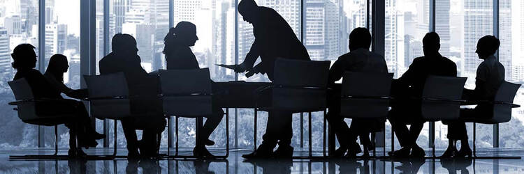 Claire Milne Pode Perder A Posição